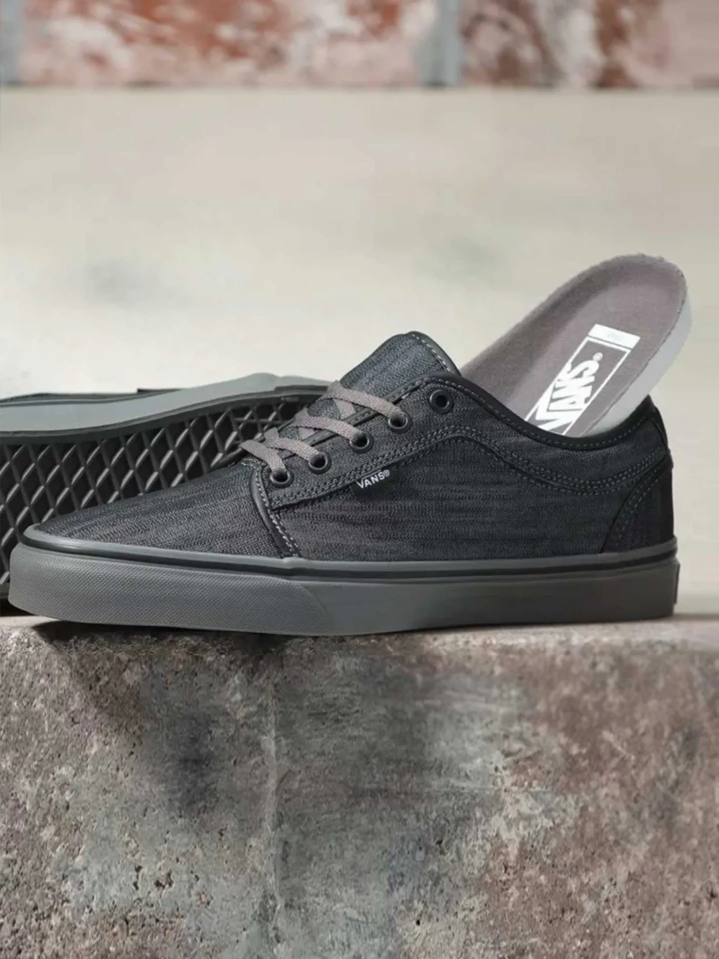 Chukka Low Black/Pewter Shoes