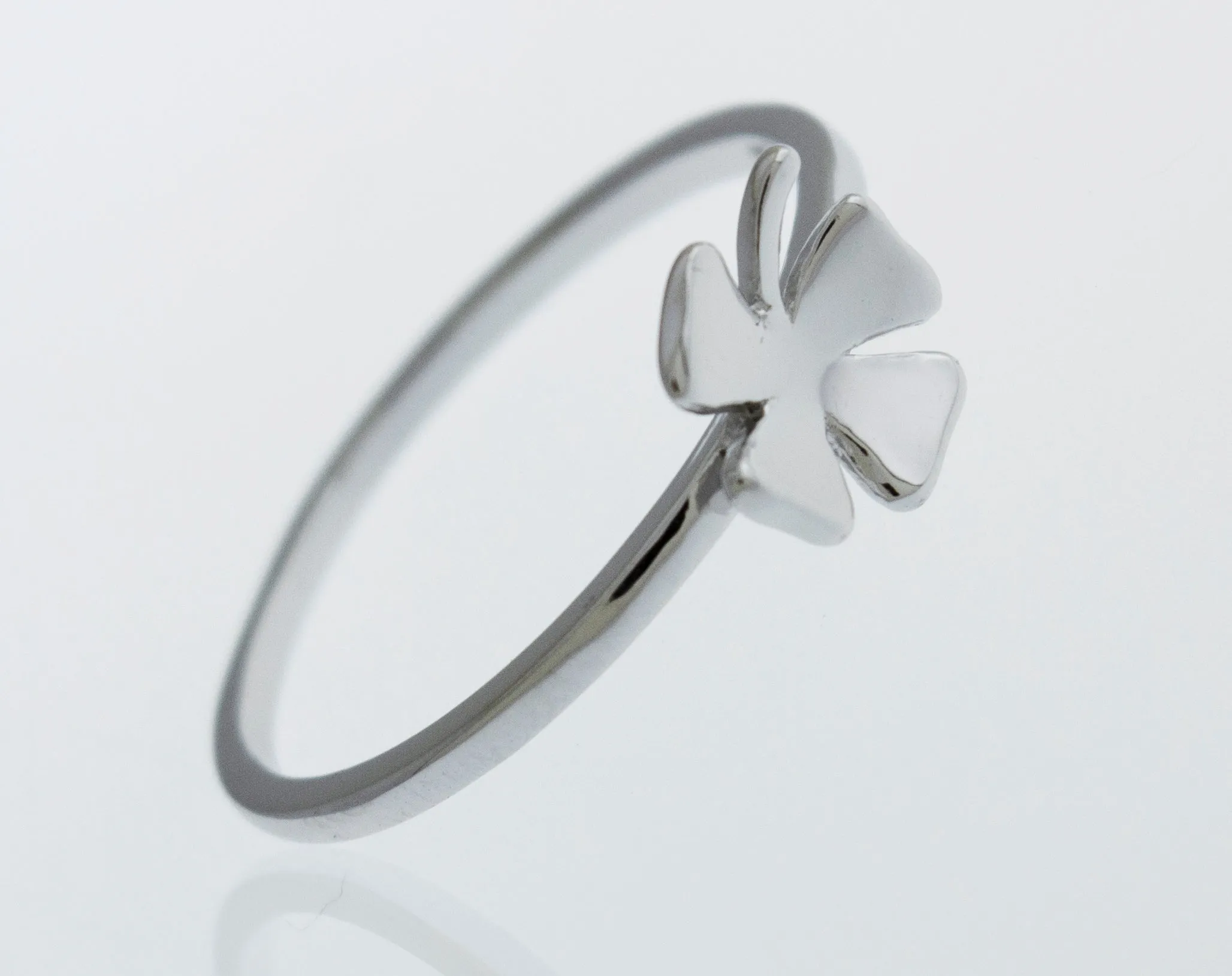 Clover Ring