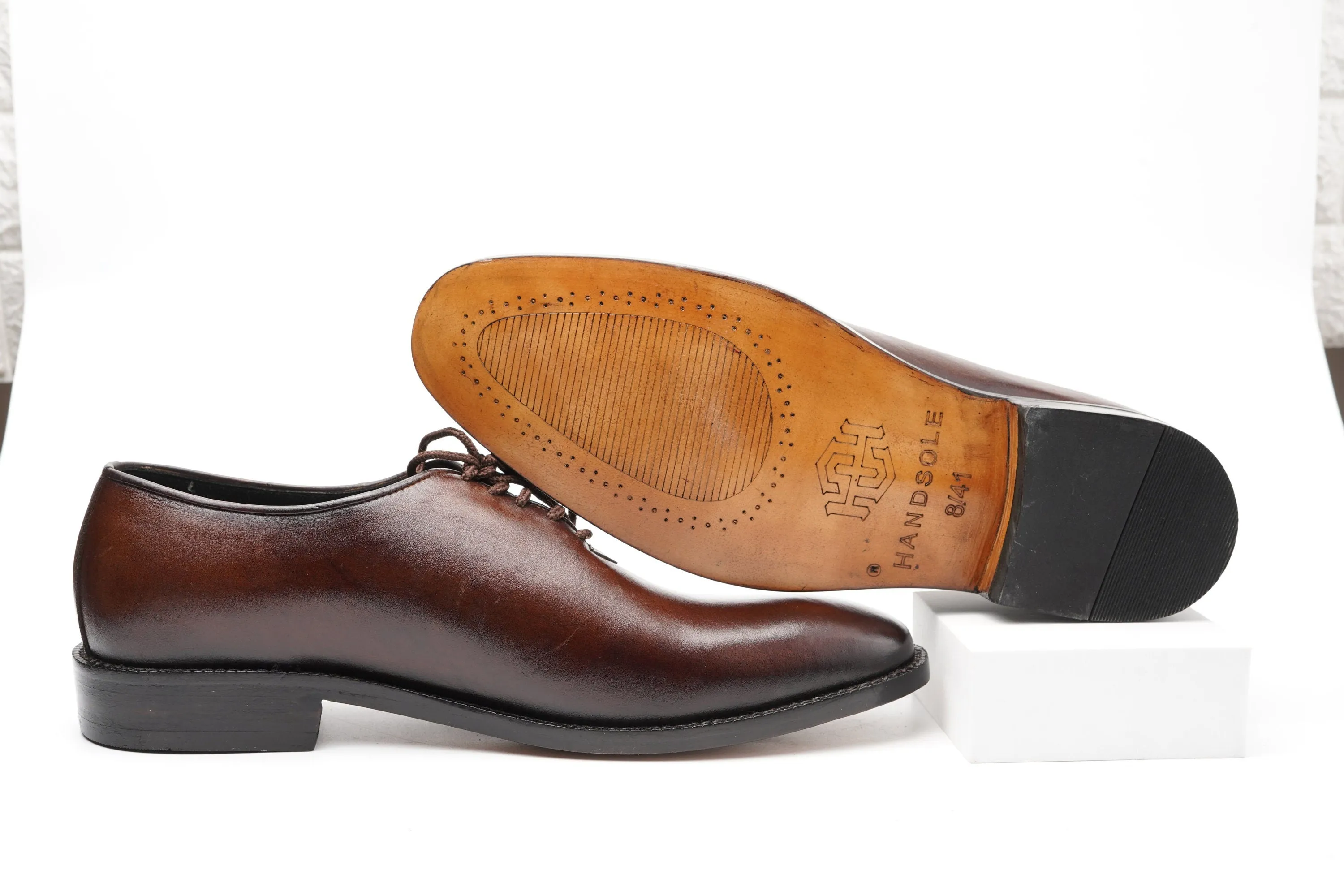 Handmade Brown Hand Dyed, Hand Stitched Plain Oxford Shoes Made of full Grain Natural Crust leather With Leather Sole