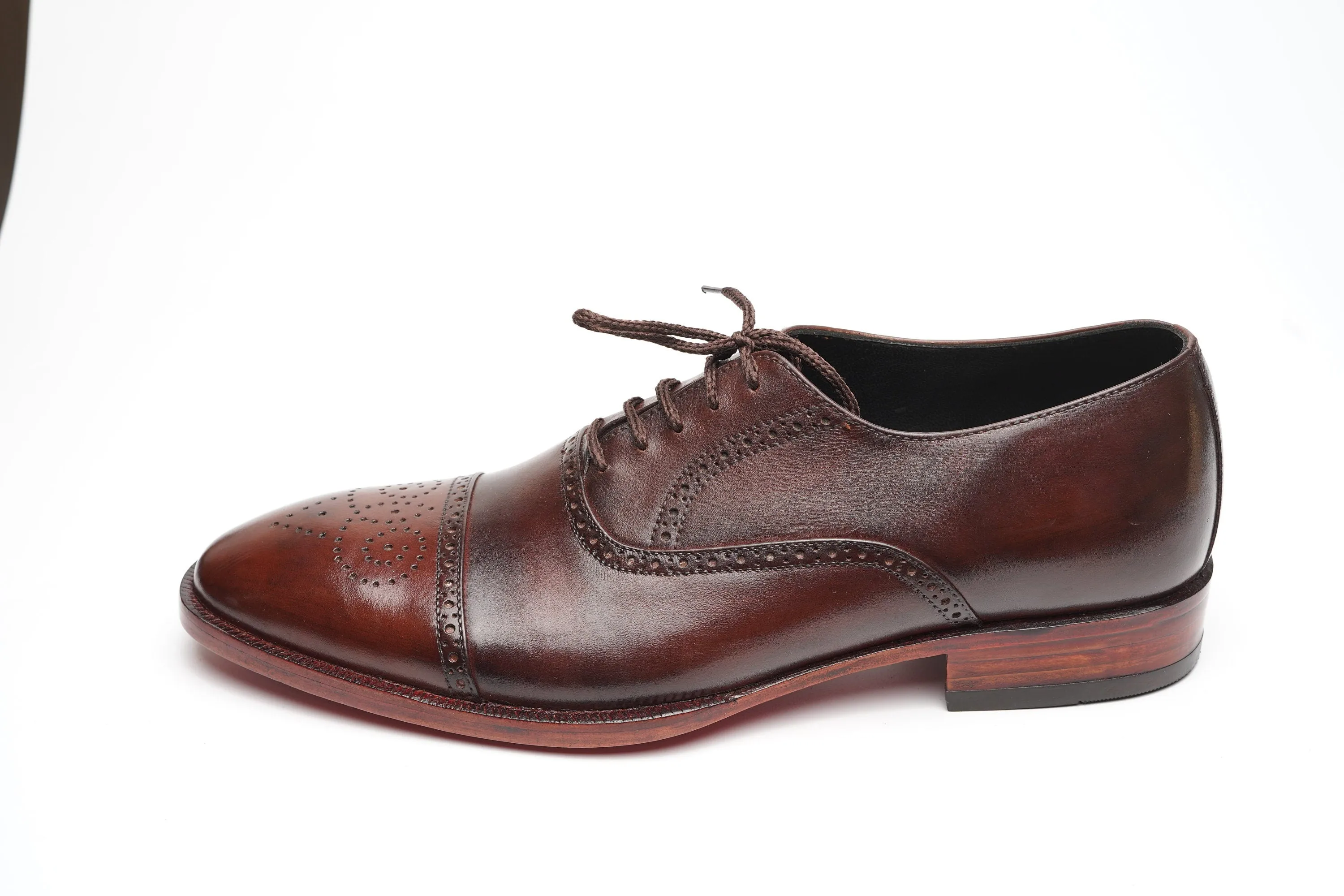 Real handmade Brown Oxford Cap Toe Hand Dyed, Hand Welted Made of full Grain Natural Crust leather