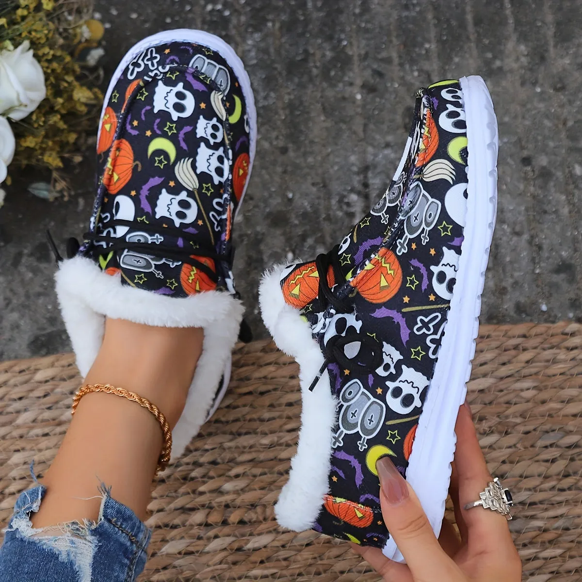 Women's Halloween Horror-Style Skateboard Shoes | Non-Slip Flat Shoes with Soft Bottom Skate Shoes | Lightweight Lace-Up Outdoor Shoes